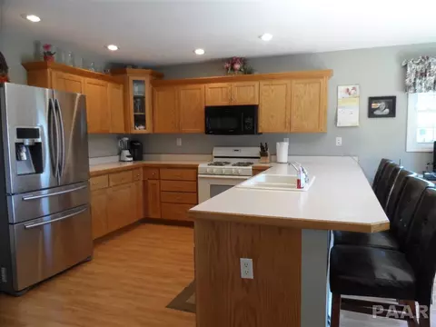 9740 Guinivere, Mapleton, IL 61547 photo 3