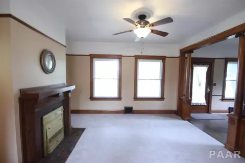 201 E Parkside Dr, Washburn, IL 61570 photo 7