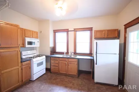 201 E Parkside Dr, Washburn, IL 61570 photo 13