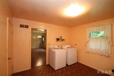 7634 W Chestnut Dr, Edwards, IL 61528 photo 8