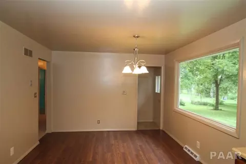 7634 W Chestnut Dr, Edwards, IL 61528 photo 5