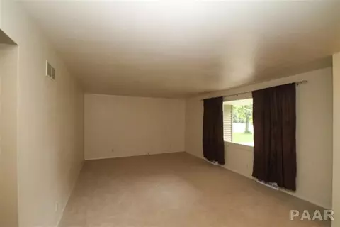 7634 W Chestnut Dr, Edwards, IL 61528 photo 4