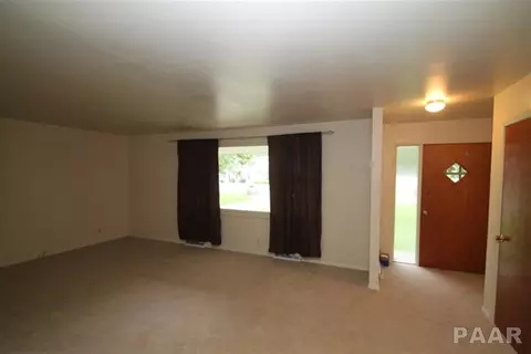 7634 W Chestnut Dr, Edwards, IL 61528 photo 3
