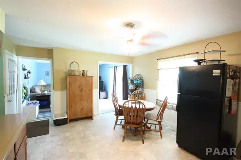 911 Brookshire, Eureka, IL 61530 photo 10