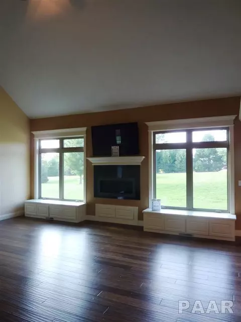 2309 W Pinnacle, Dunlap, IL 61525 photo 9