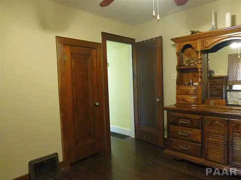 1201 S 7th St, Pekin, IL 61554 photo 12