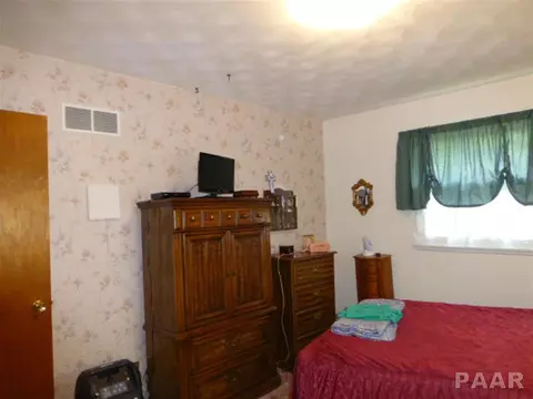5513 E Captain Rd, Chillicothe, IL 61523 photo 15