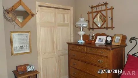 1474 E Locust, Canton, IL 61520 photo 8