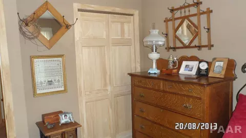 1474 E Locust, Canton, IL 61520 photo 7