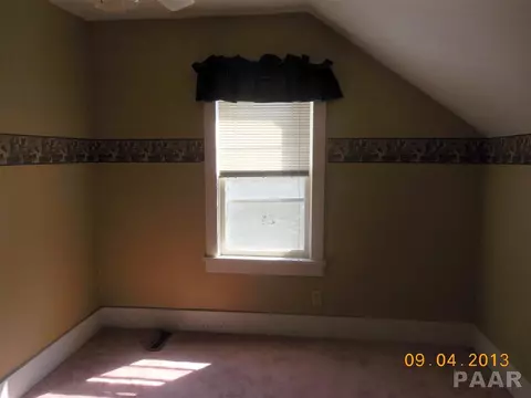 624 Grant St, Chenoa, IL 61726 photo 4