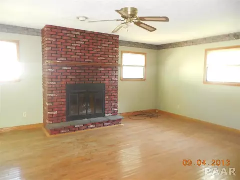 624 Grant St, Chenoa, IL 61726 photo 8