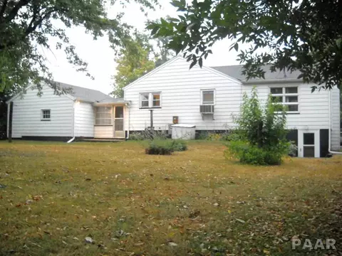 821 10th, Lacon, IL 61540 photo 3