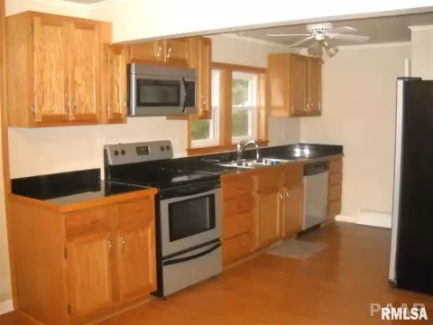 821 10th, Lacon, IL 61540 photo 6