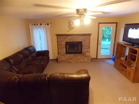 9715 W Dover Ct, Mapleton, IL 61547 photo 13