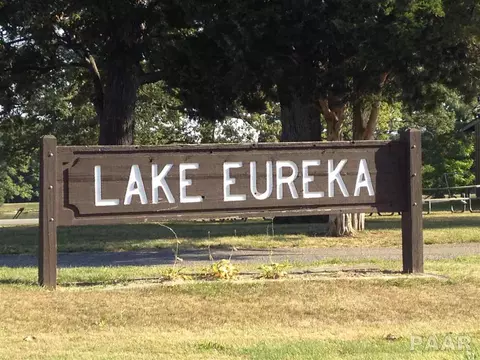 210 E Conover St, Eureka, IL 61530 photo 27