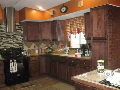 328 S Main, Canton, IL 61520 photo 6