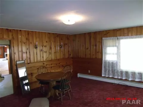 1569 E Chestnut, Canton, IL 61520 photo 9