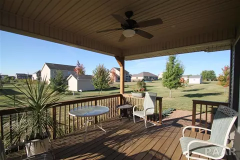 302 Cottingham Ln, Germantown Hills, IL 61548 photo 24