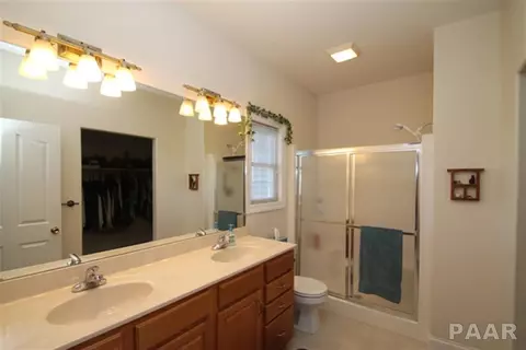 302 Cottingham Ln, Germantown Hills, IL 61548 photo 12