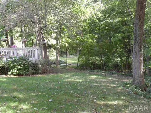 94 Maple Ridge Dr, Morton, IL 61550 photo 32