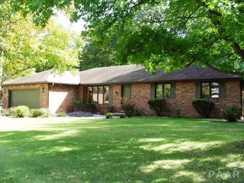 94 Maple Ridge Dr, Morton, IL 61550 photo 1
