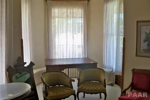 200 E Main, Table Grove, IL 61482 photo 4