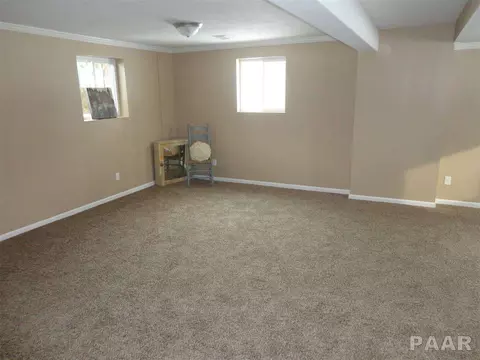 1132 E Brookview Ln, Peoria, IL 61615 photo 12