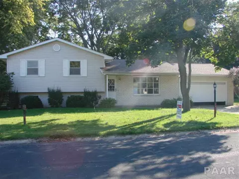 1132 E Brookview Ln, Peoria, IL 61615 photo 1