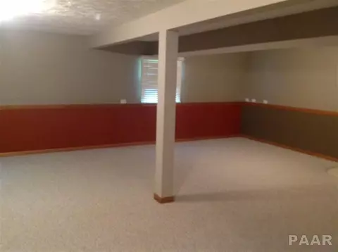 2111 Mitchell Dr, Eureka, IL 61530 photo 13