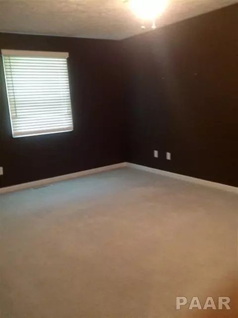 2111 Mitchell Dr, Eureka, IL 61530 photo 9