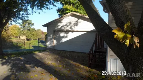 504 E 4th, Saint David, IL 61563 photo 32