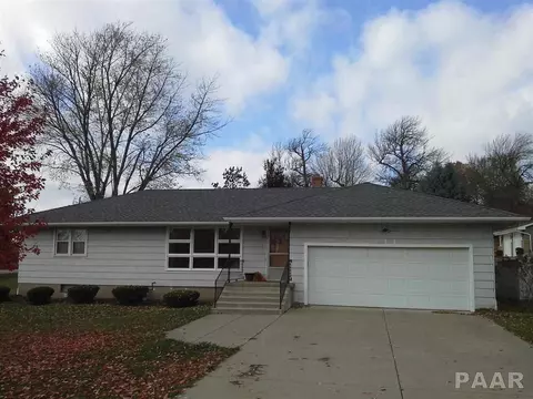 309 Shady Ln, Eureka, IL 61530 photo 1