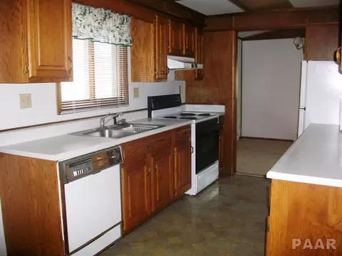 1460 E Spruce, Canton, IL 61520 photo 28