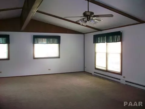 1460 E Spruce, Canton, IL 61520 photo 4