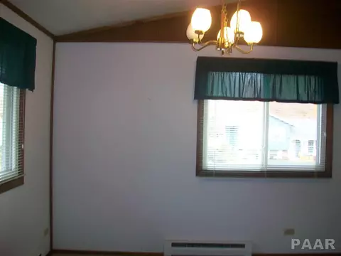1460 E Spruce, Canton, IL 61520 photo 7