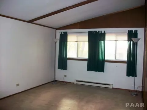 1460 E Spruce, Canton, IL 61520 photo 12