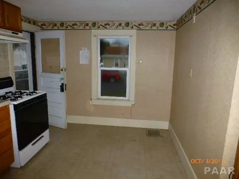 401 N Main, Eureka, IL 61530 photo 6