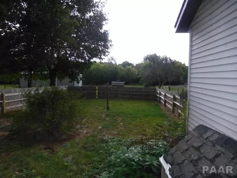 401 N Main, Eureka, IL 61530 photo 11