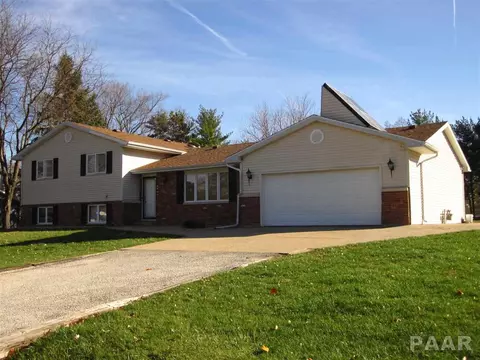 321 Arbor Vitae Dr, Germantown Hills, IL 61548 photo 2