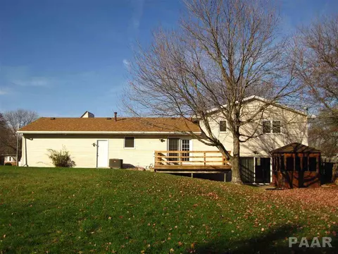 321 Arbor Vitae Dr, Germantown Hills, IL 61548 photo 4