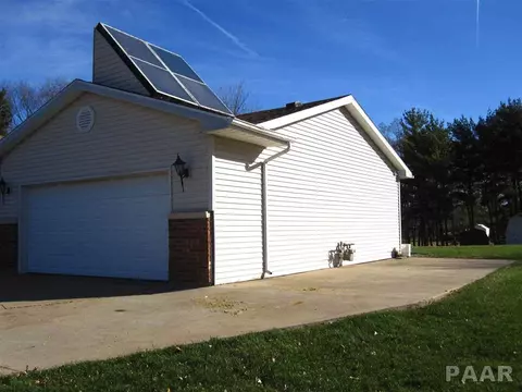 321 Arbor Vitae Dr, Germantown Hills, IL 61548 photo 3