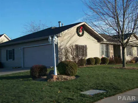 1409 White Tail Dr, Washington, IL 61571 photo 2