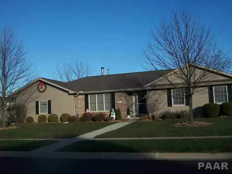 1409 White Tail Dr, Washington, IL 61571 photo 1