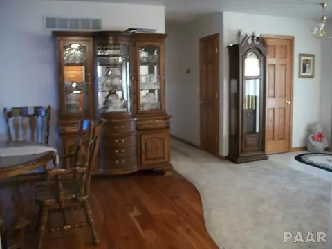 1409 White Tail Dr, Washington, IL 61571 photo 12