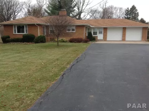812 N Main, Eureka, IL 61530 photo 1