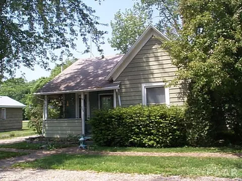 305 E Central St, Minier, IL 61759 photo 1