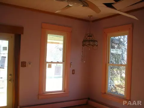 305 E Central St, Minier, IL 61759 photo 5