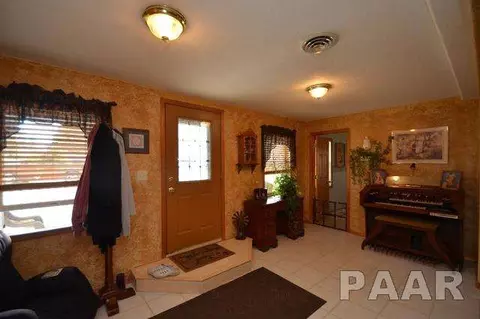 9925 W Maple Ridge Rd, Mapleton, IL 61547 photo 5