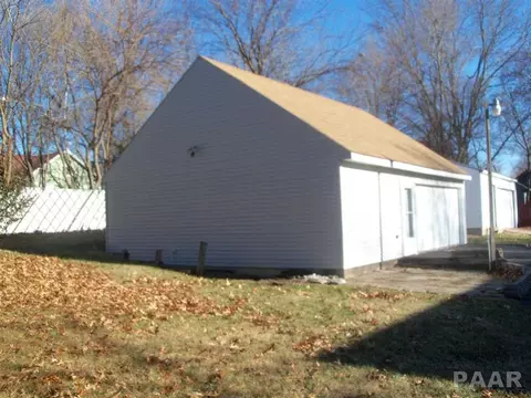 727 E Willcox Ave, Peoria, IL 61603 photo 17