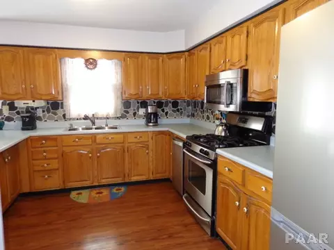 521 Cedar, Metamora, IL 61548 photo 5